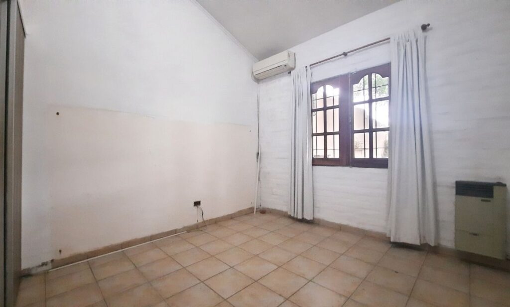 Casa 3 Dormitorios con Piscina / Pasaje Apacheta Nº 7946 Bº Cerro Norte diseño sin título 20251017 184607 0000