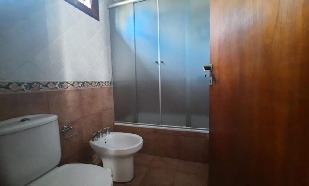 Casa 3 Dormitorios con Piscina / Pasaje Apacheta Nº 7946 Bº Cerro Norte diseño sin título 20251017 184916 0000