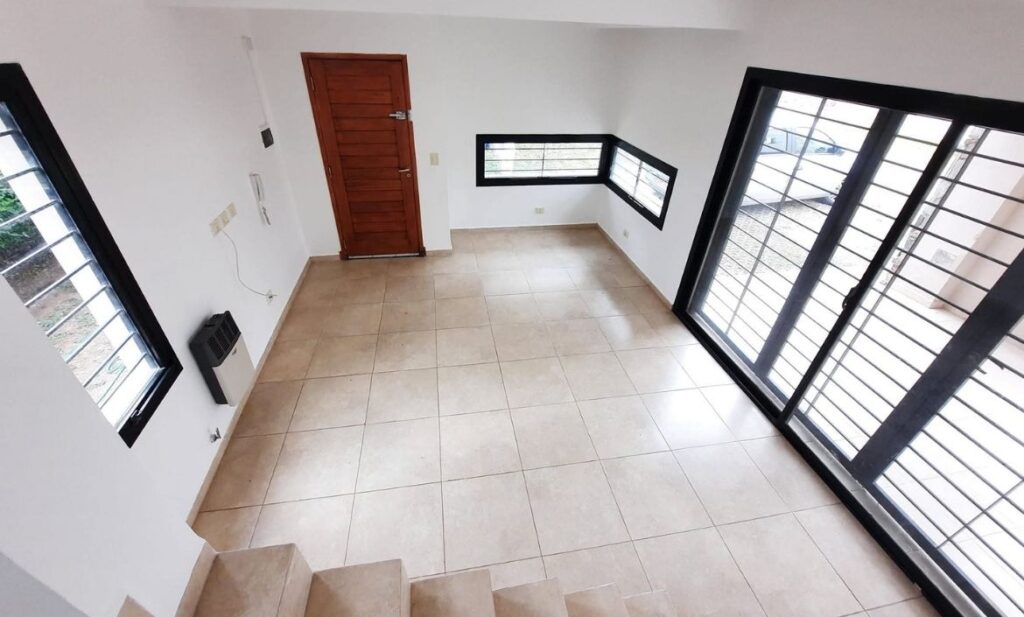 Casa 3 Dormitorios en Housing Cerrado / Hugo Wast Nº 248 Bº Jardines De Allende - Villa Allende diseño sin título 20251017 194420 0000