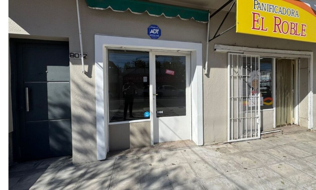Local Comercial / Av. Donato Alvarez Nº 8008 zona comercial diseño sin título 20251018 111937 0000