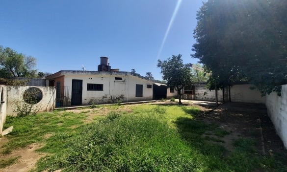 Casa 2 Dorm + Casa 1 Dorm a mts de Av. Bodereau. Calle Molleyaco N° 8682 B° Cerro Norte 92dbcfaa b98a 4673 a908 bb4c46007b6a